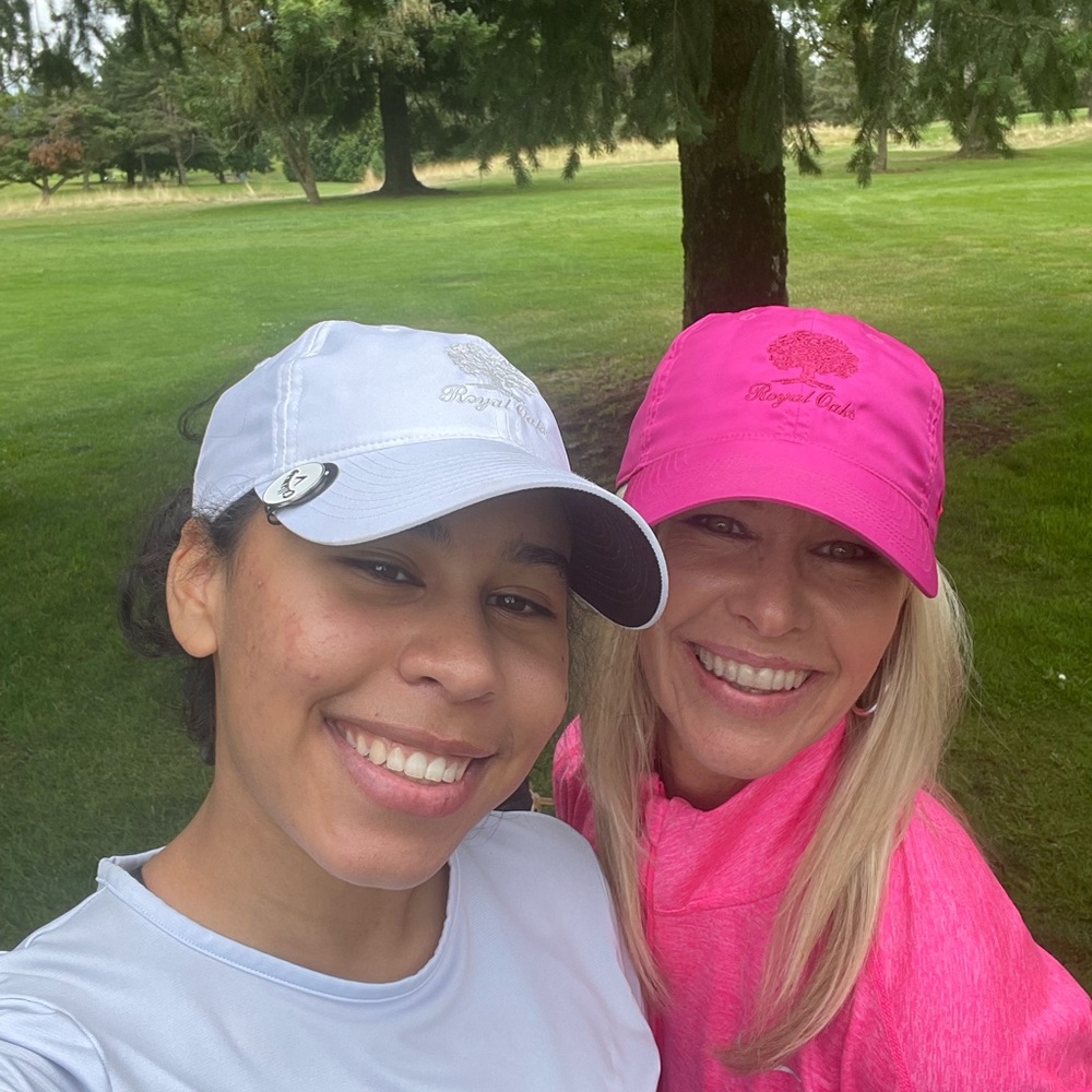 Meet your Posher, Dana